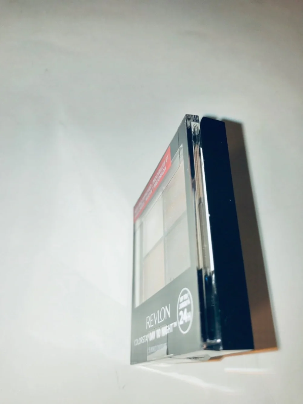 New Revlon ColorStay Day to Night Eyeshadow Quad 555 Moonlit Sealed Makeup Frost